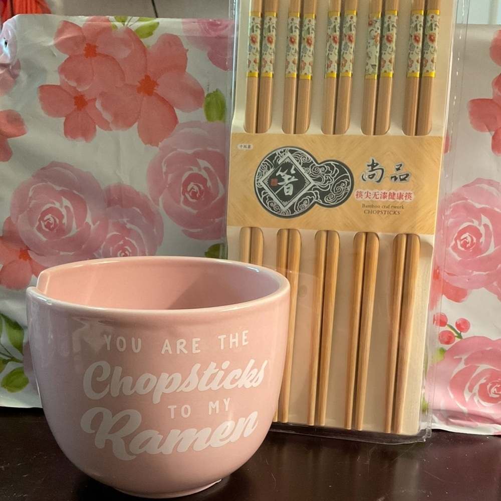 Pink Ramen Bowl with Chopsticks Set.  Width 5” height 4.5” circumference 16”